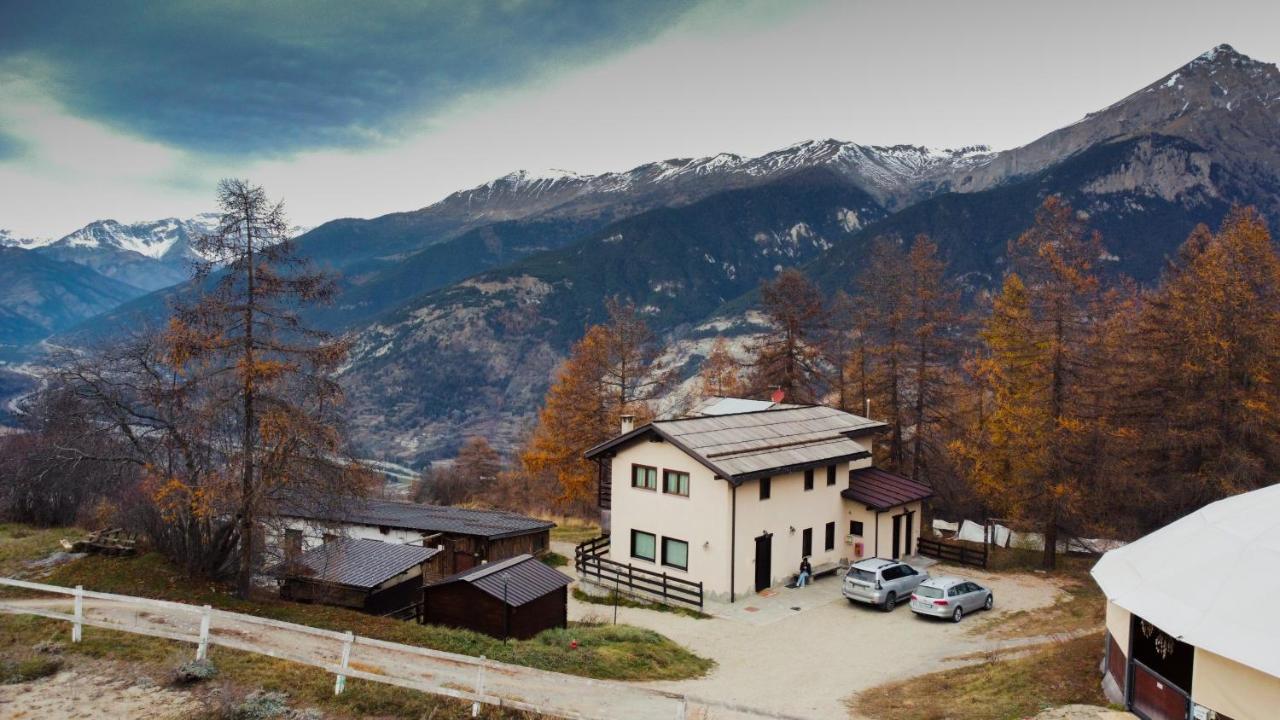 Green Mountain Lodge Oulx المظهر الخارجي الصورة