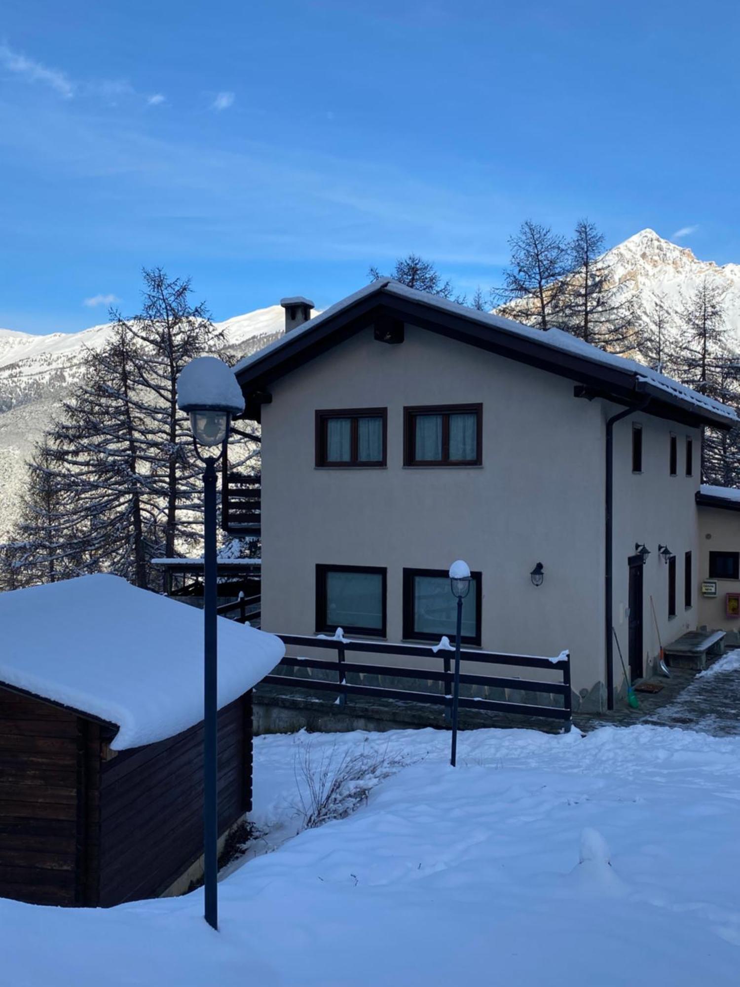 Green Mountain Lodge Oulx المظهر الخارجي الصورة